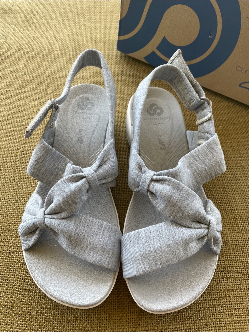 Cloudsteppers by Clarks Light Gray Knotted Slingback Sandals